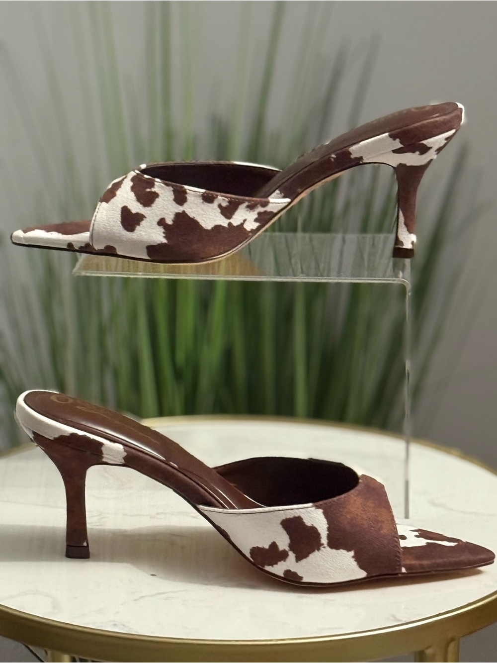 Ensley Women’s Brown and White Cow Print Mule Heels NIB